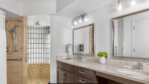 Marriott's Sabal Palms 2BR Apartment with Resort Access - image 2
