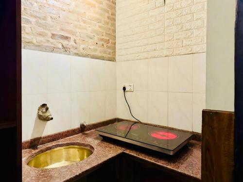 Newa Home – Kathmandu, OH