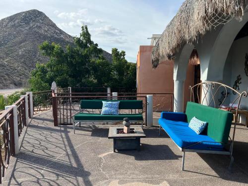 Unique Villa in the desert with panoramic views - 400 mt from secluded beach, reached by 4x4 in Las Cruces