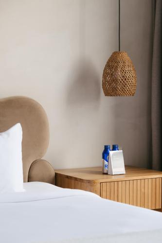 McCarren Hotel & Pool - image 2