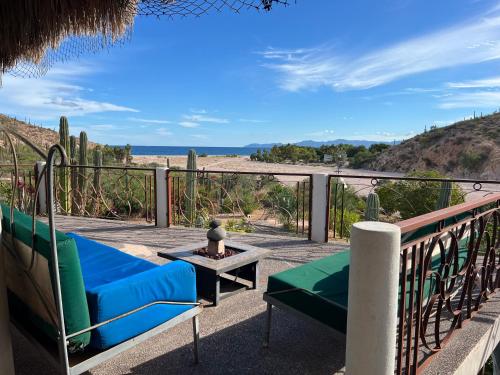 Unique Villa in the desert with panoramic views - 400 mt from secluded beach, reached by 4x4 in Las Cruces