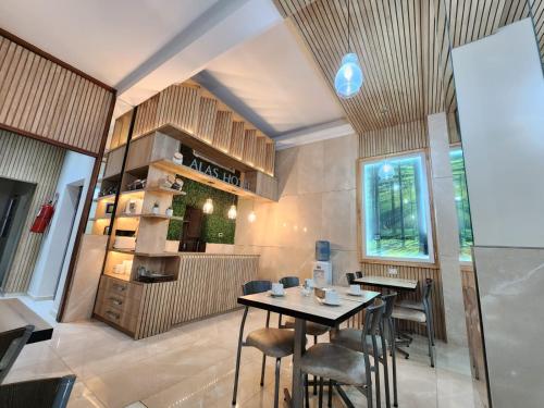 Alas Hotel in San Rafael