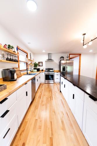 Kitchen, The Boha Hotel in Lake Placid (NY)