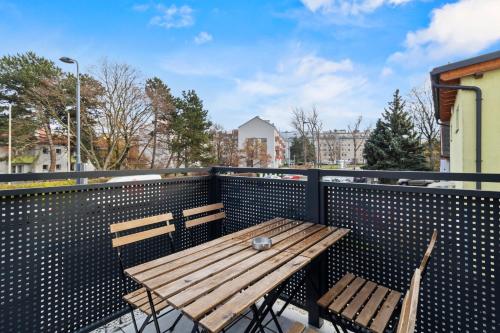 Kilátás, NobleNest Grand - Kaffeevollautomat - Terrasse in 21. Floridsdorf