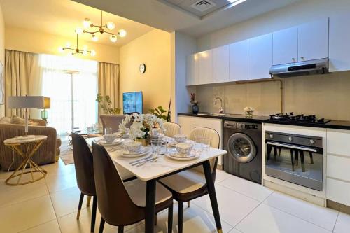 Coozy one bedroom in Al Jaddaf Dubai - image 5
