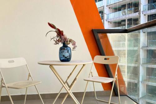 Coozy one bedroom in Al Jaddaf Dubai - image 13