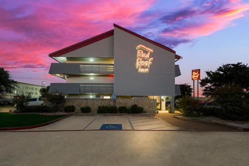 Red Roof Inn Dallas - DFW Airport North - Accommodation - Irving
