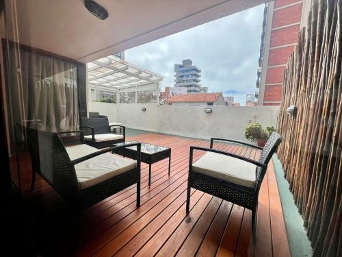 Departamento con terraza propia en Playa Grande