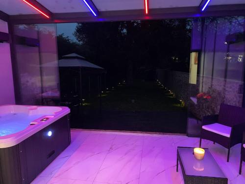 Daenerys Suite in Saint-Ouen-sur-Morin