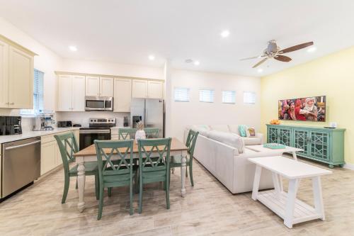 Impressive Cottage with Daily Housekeeping near Disney at Margaritaville 2988SR - image 37