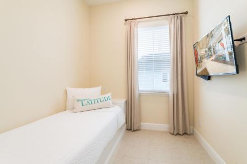 Dreamy Cottage near Disney with Private Hot Tub  Margaritaville Resort Access - 3020LA Orlando Florida