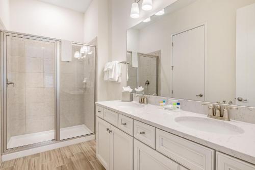 Attractive Cottage with Hot Tub Near Disney at Margaritaville 3037SP - image 28
