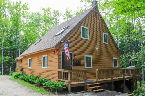 Cozy White Mountain Home - 5 Mins to Attitash Mtn! - main image