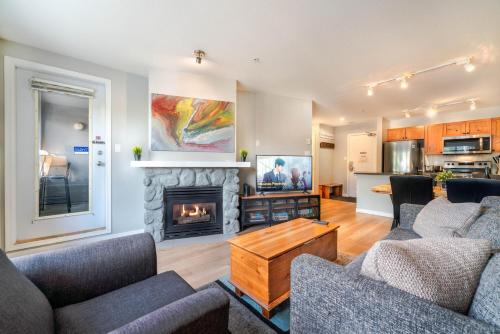1BR+Sofabed | Deer Lodge | Epic Village Location | Covered Patio | Ski Locker | Fireplace | Parking - image 4