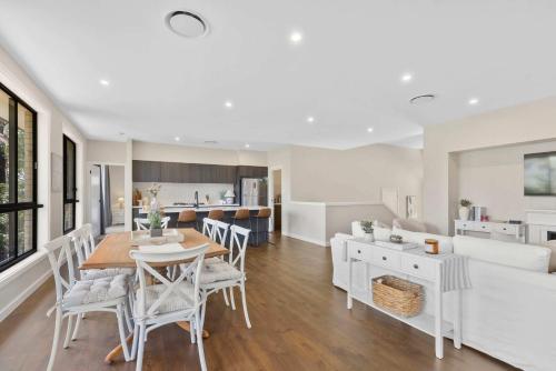 Ruby Lodge by Coast Hosting in Green Point