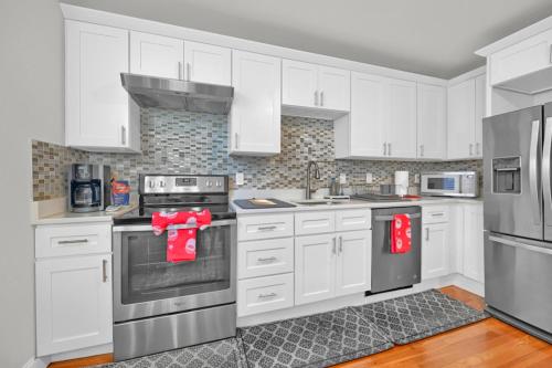 Konyha, Location+Comfort+Convenience in Logan Airport