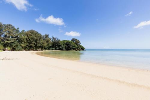 海辺のリゾートビーチハウスで極上の非日常を