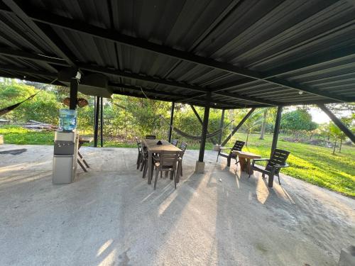 Seadmed, Hojarasca Lodge in Puerto Asis