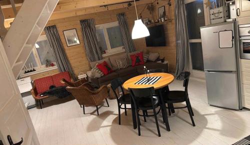 Bliska Norwegia in Єдвабно