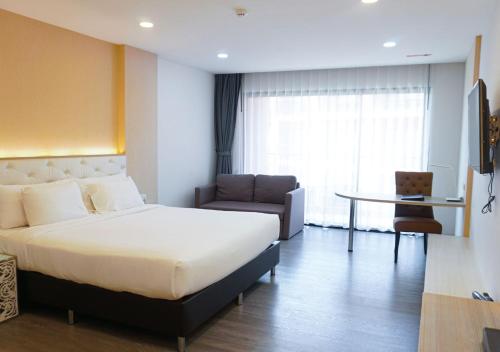 1 queen bed