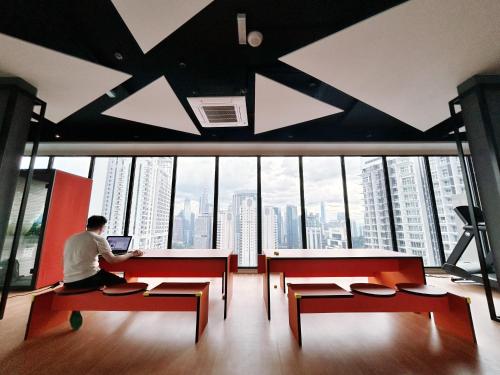Majestic Residence by Manhattan Group - image 4