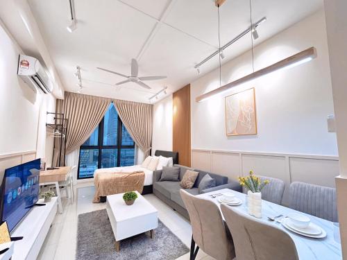 Majestic Residence by Manhattan Group - image 13