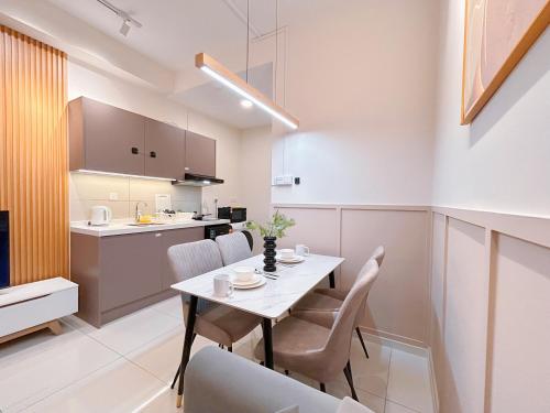 Majestic Residence by Manhattan Group - image 6