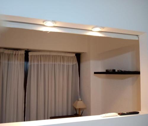 Departamento entero céntrico con balcón en Pinamar - image 3