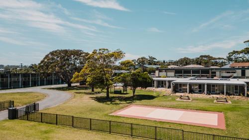Surrounding environment, The Black Dolphin Motel in Merimbula