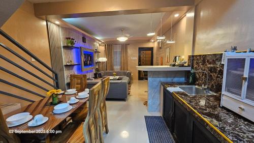 Urban 1 Town House in 2 Bedrooms in Lucban, Quezon in Lucbana