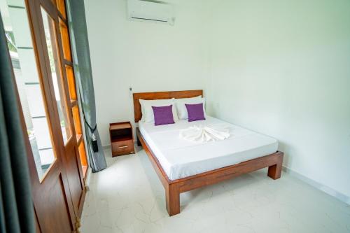 Kawaii Villa Hikkaduwa - image 2