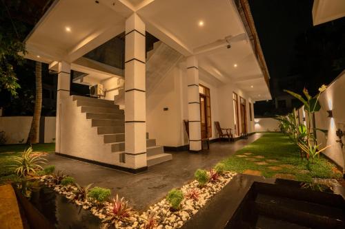 Kawaii Villa Hikkaduwa - image 4