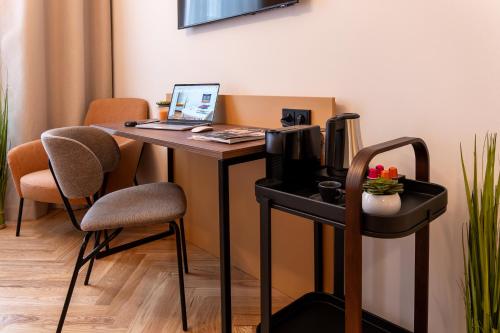 OLIVER comfy I Apartments with self check-in - image 14