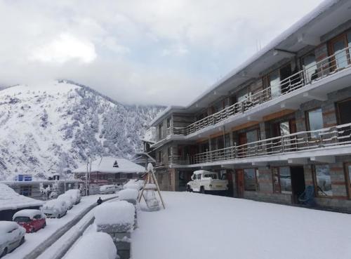 Cedar Valley Retreat in Sajla