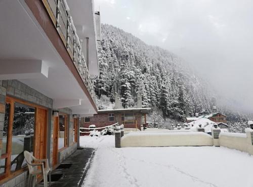 Cedar Valley Retreat in Sajla