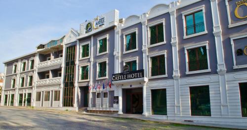 216 Castle Hotel