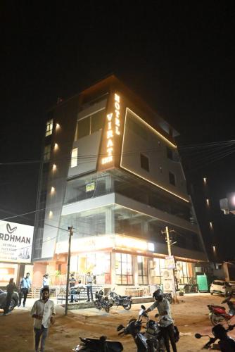 HOTEL VIRAT INN