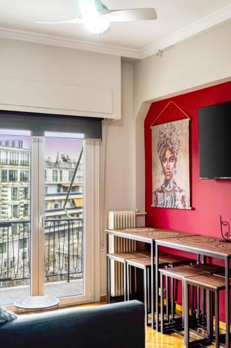 Diakou 38 Sunny cozy 3bd apt just a min away to Acropolis - image 11