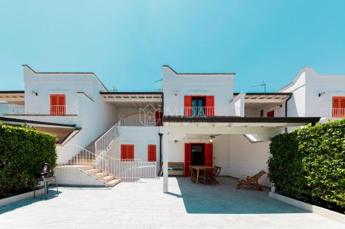 Orange Sun - Chiusurelle Village