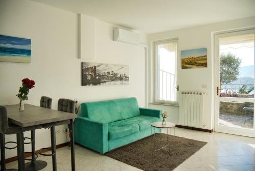 The terrace on Como Lake - Varenna Pino 4