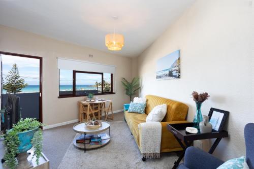 Beach Front Retreat in Fish Hoek