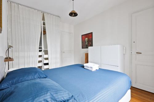 Le Marais 1 Bedroom Apartment NetFlix - image 6