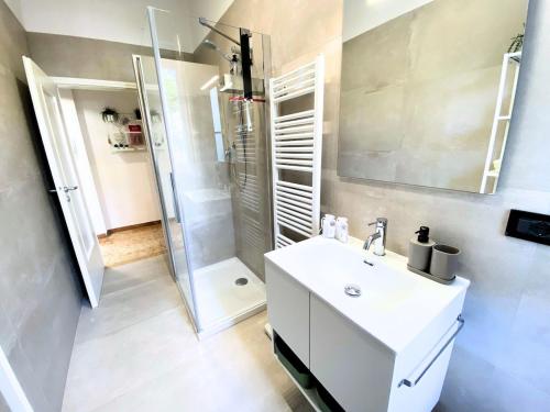 Modern Two-Room Apartment with Free Parking in Savena