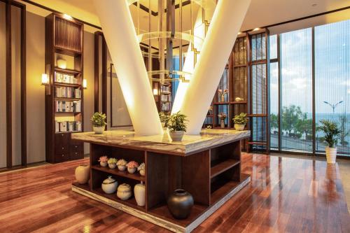 Restaurant, Hotel Indigo Dali Erhai By IHG in Dali