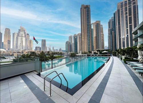 Burj Khalifa Fountain View | Close to Dubai Mall - image 3