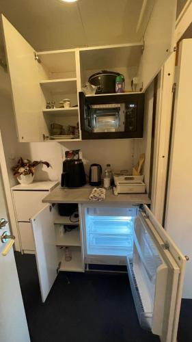 Independent Cozy apartment in husby in Kista