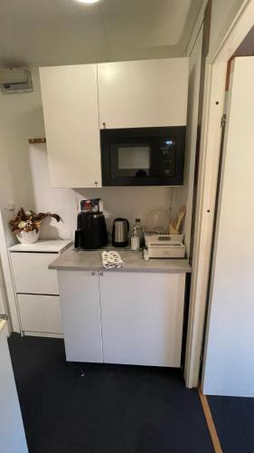 Independent Cozy apartment in husby in Kista