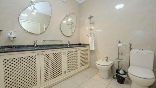 Praia da Marinha Apartment - image 5