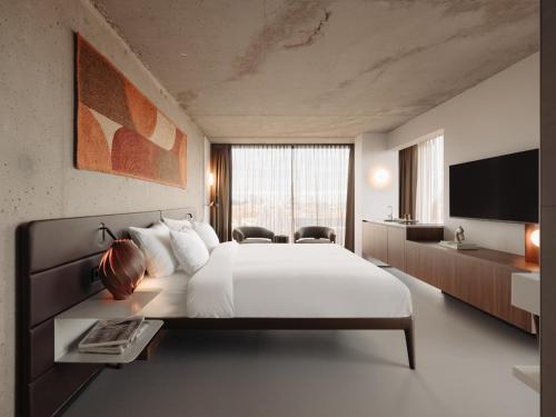 room detail thumbnail 0