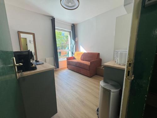 New studio apartment hotel Palais des Congres 11